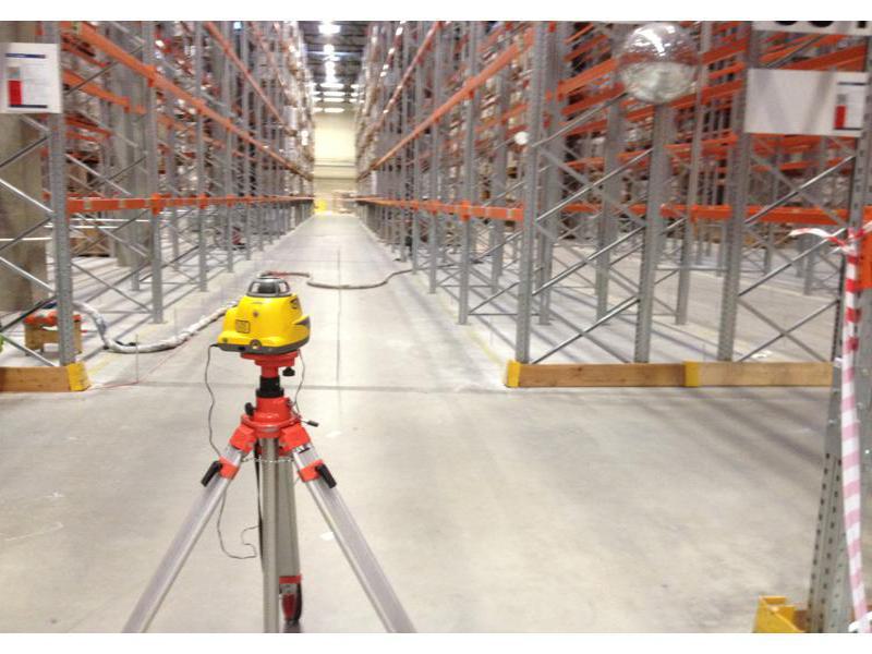 выровнять пол